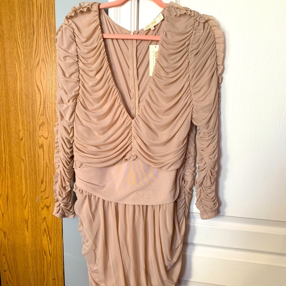 FashionToFigure Plus Size Dress (SRV) - Picture 2 of 3